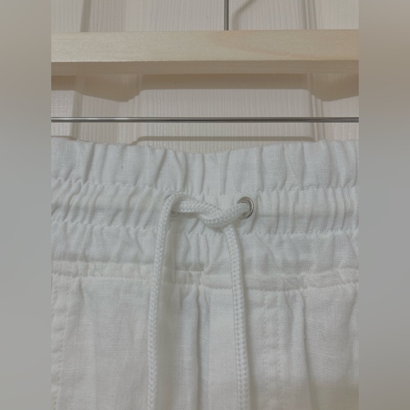 Athleta 100% Linen High Rise 4” Inseam White Cabo Shorts 2 Coastal Spring Summer - Picture 3 of 9